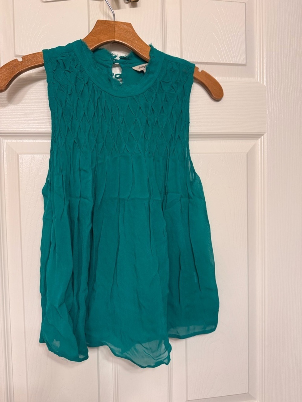 Lucky Brand Teal Sleeveless Smocked Neck Camisole - Picture 3 of 4